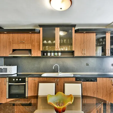 Sea Garden Maisonette With 3 Bedroom Close To Center Lägenhet Varna