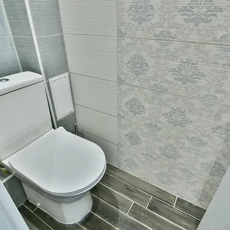 Sea Garden Maisonette With 3 Bedroom Close To Center Lägenhet *